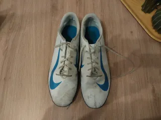 Zapatillas Nike  Mercurial Fútbol sala.