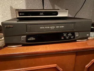 Reproductor VHS Sanyo VHR-247