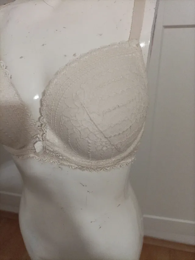 Sujetador elegante beige