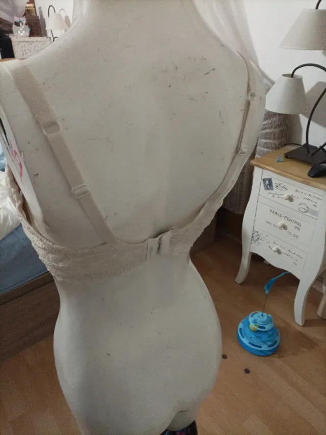 Sujetador elegante beige