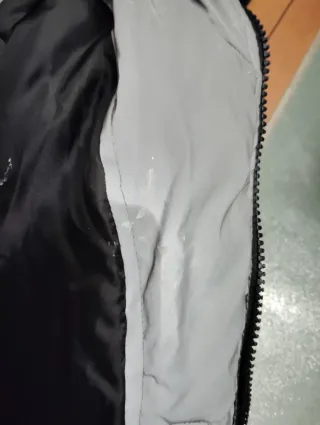 Chaqueta Reflectante Bershka Gris y Negra