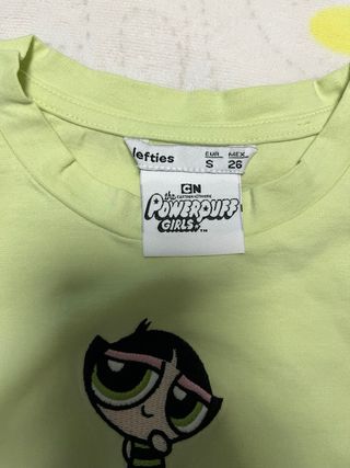 Camiseta Bershka Buttercup S/36