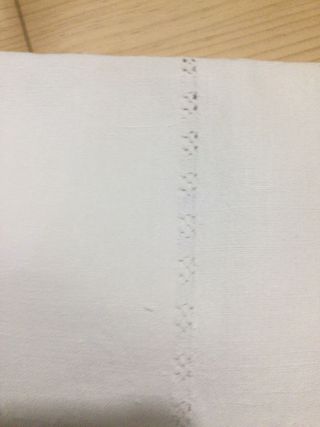 233.Sábana antigua de lienzo bordada 2x2.40m