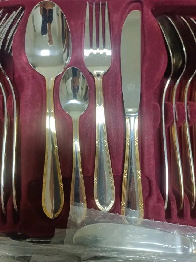 Cubertería SBS Solingen 70 piezas