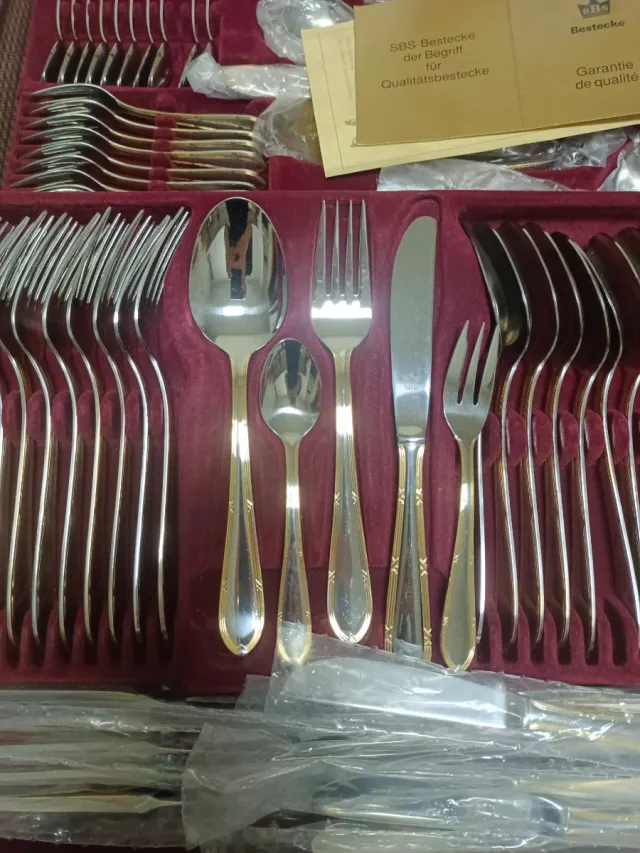 Cubertería SBS Solingen 70 piezas