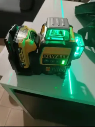 Nivel Láser Dewalt 12V