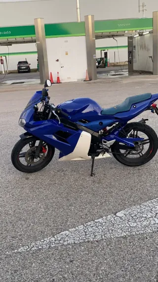 Yamaha TZR