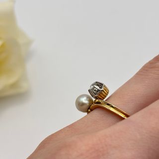 Anillo oro perla y diamante