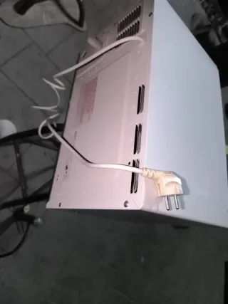 Microondas Sharp Compact