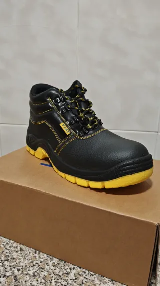 Botas de seguridad puntera y suela