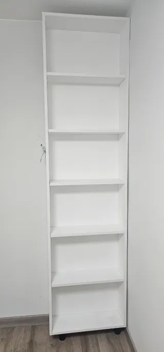 Estantería Blanca de Madera