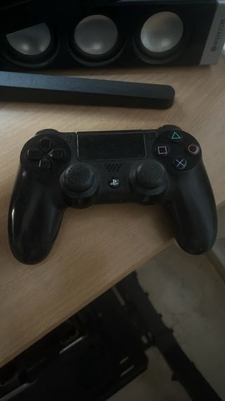 Ps4 Slim 500gb Negra (13.02) y dos mandos