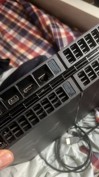 Ps4 Slim 500gb Negra (13.02) y dos mandos