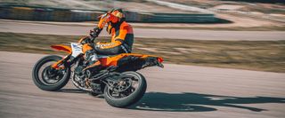 KTM SMC R 390 NUEVA
