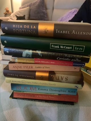 APROX 40 LIBROS X 25€