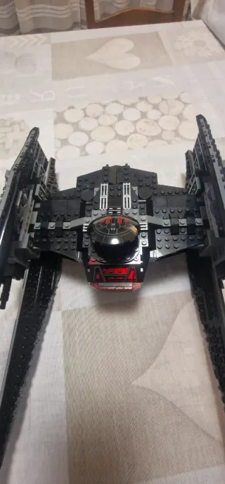 LEGO Star Wars Caza TIE Kylo Ren 75179