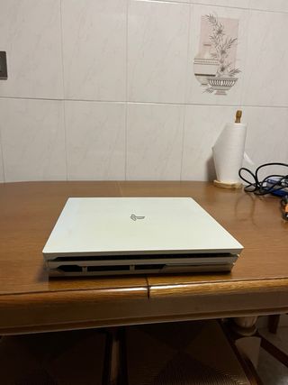 Consola PS4 Pro Blanca