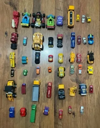 51 Coches de Juguete Variados
