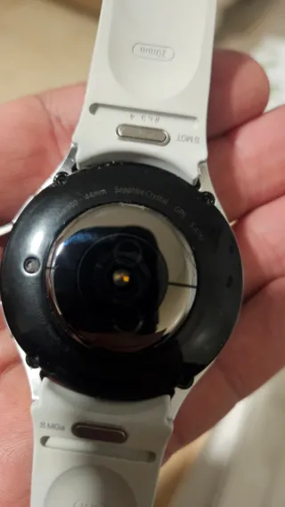 Samsung Galaxy Watch 6 con correas