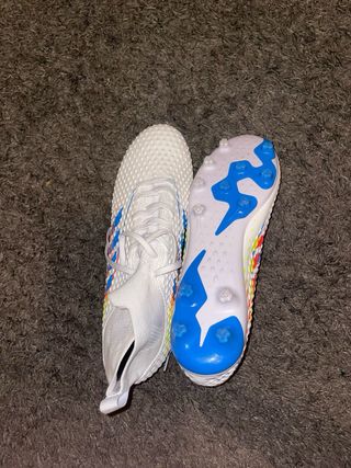 Botas de fútbol nuevas