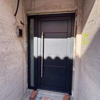 Puertas PVC y Aluminio