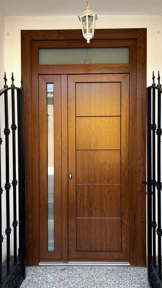 Puertas PVC y Aluminio