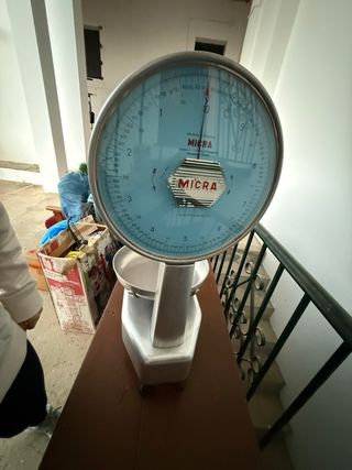 Báscula de tienda MICRA. PRECIO A NEGOCIAR