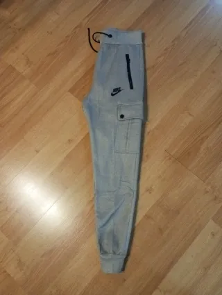 Pantalón chándal gris