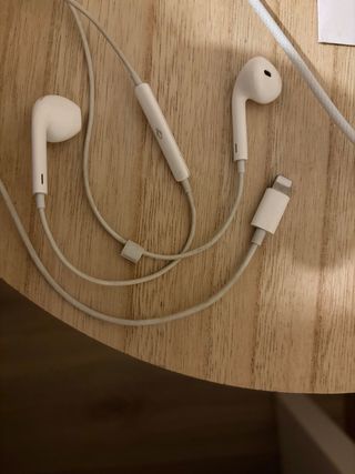 Cascos iPhone Apple Blancos