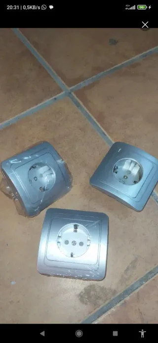 Bases enchufe plateadas