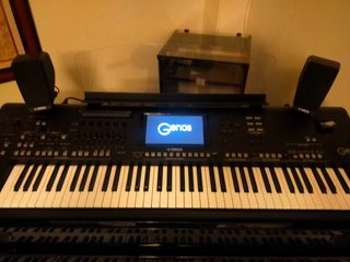 Yamaha Genos - Como Nuevo