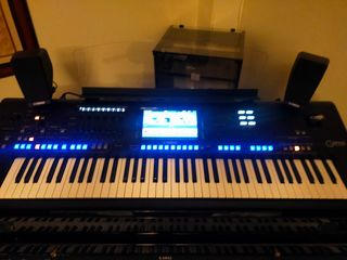 Yamaha Genos - Como Nuevo