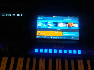 Yamaha Genos - Como Nuevo