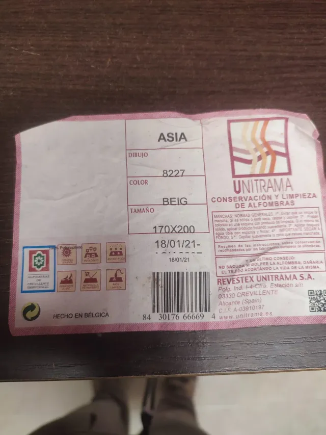 Alfombra tejida multicolor