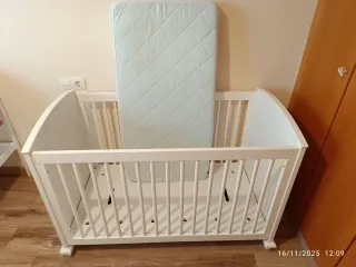 Cuna evolutiva Maison du Monde + colchón