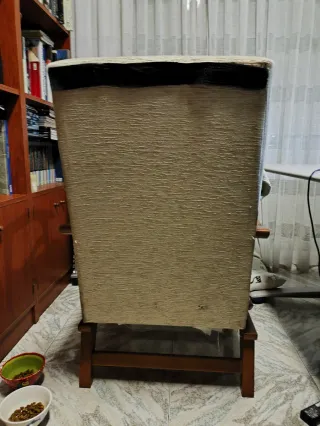 Butaca balancí tela y madera