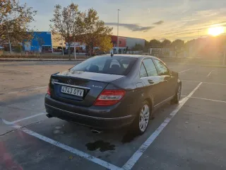 Mercedes-Benz Clase C 2010