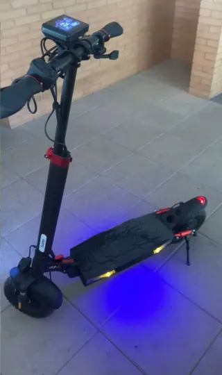 Se vende patin SCOOTER nuevo a estrenar!