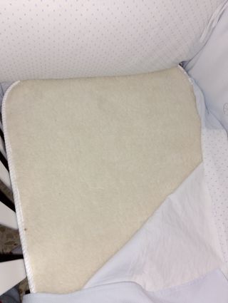 Cuna de bebé blanca