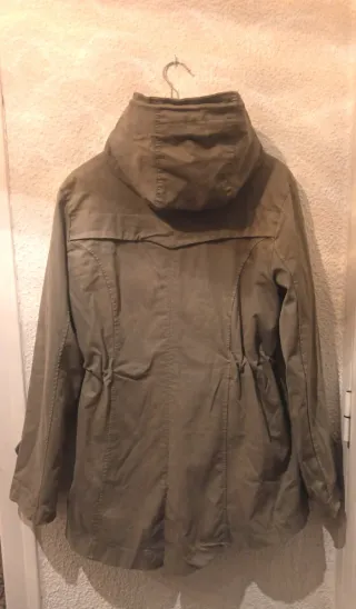 Parka NEKANE, verde militar mujer