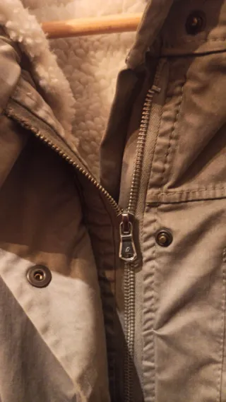 Parka NEKANE, verde militar mujer