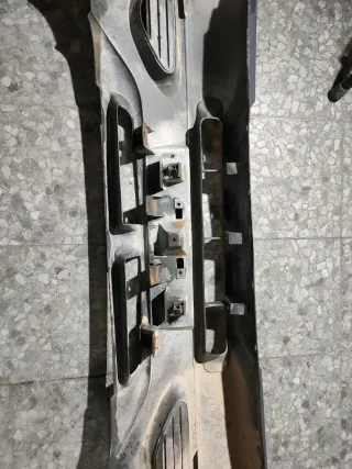 PARAGOLPES DELANTERO NISSAN TERRANO II