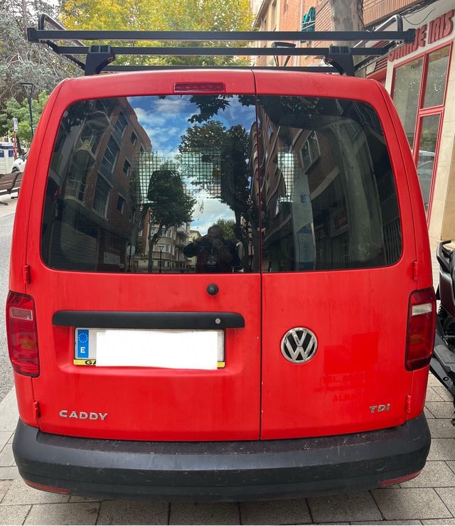 Volkswagen Caddy 1.6TDI 75cv