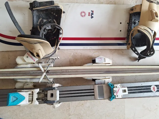 Lote Vintage Esquís y Snowboard