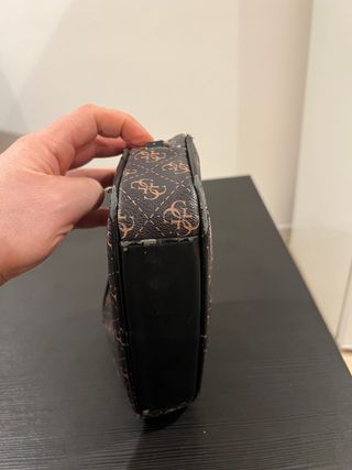 Pochette Guess monogramma marrone e oro