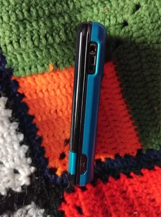 Teléfono Móvil Nokia 7100 con Funda