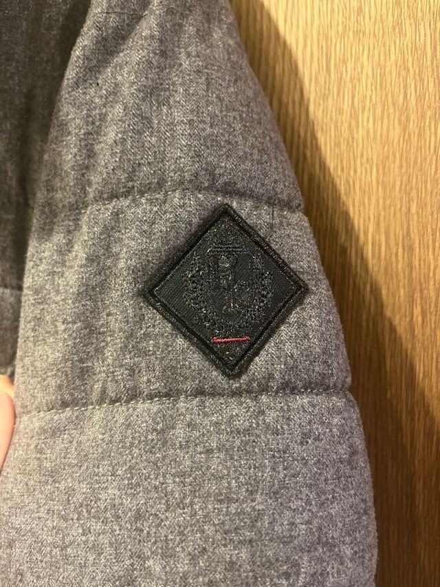 Chaqueta acolchada gris