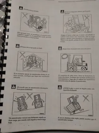 2 Libri Militari: Cucina e Carrelli Elevatori