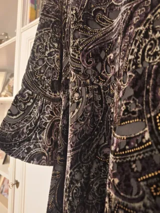 Vestido negro y gris con estampado