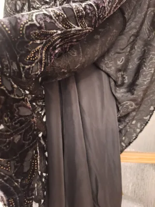 Vestido negro y gris con estampado